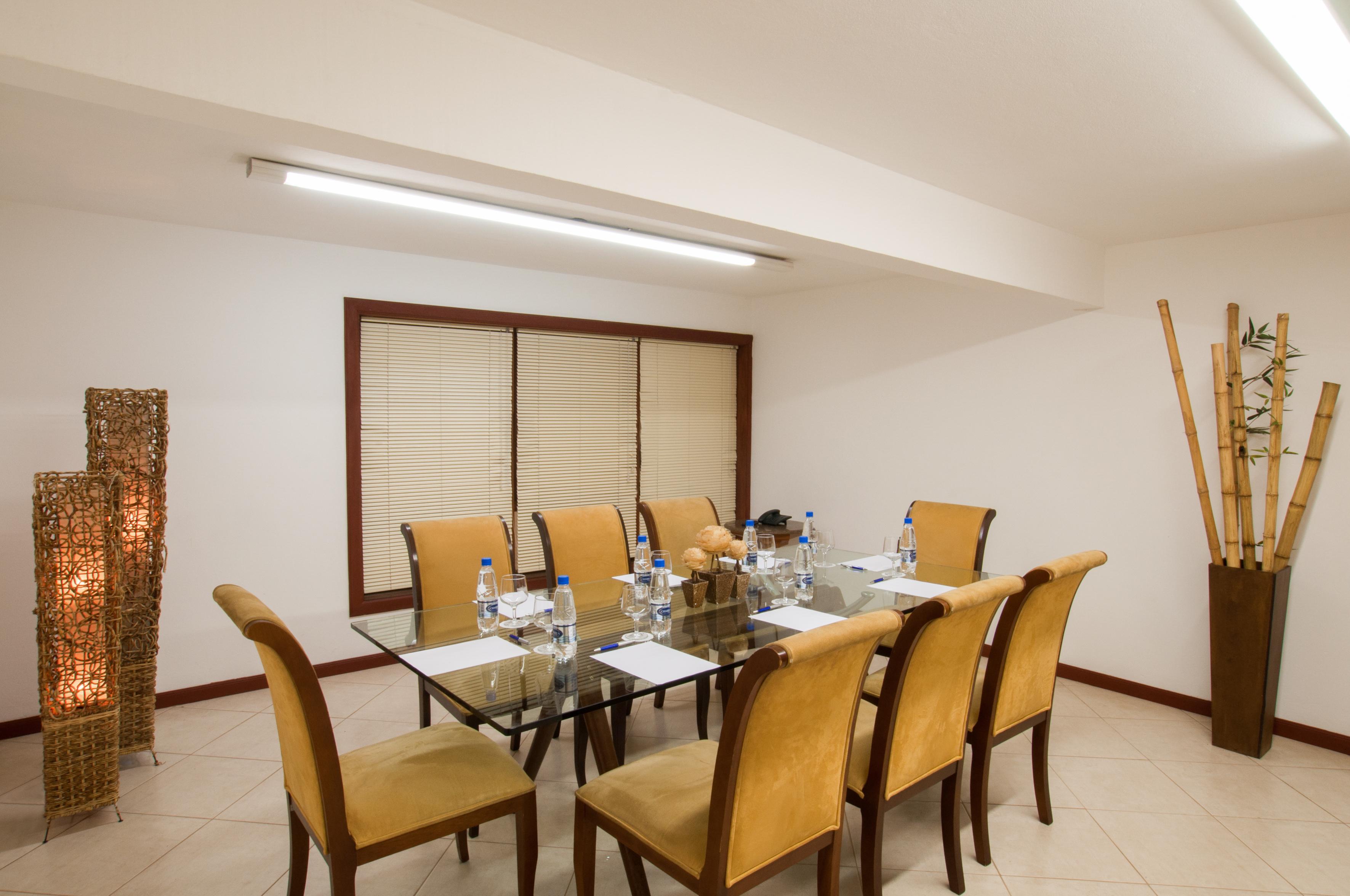 Wish Serrano Resort Gramado Exterior foto Meeting room at the hotel