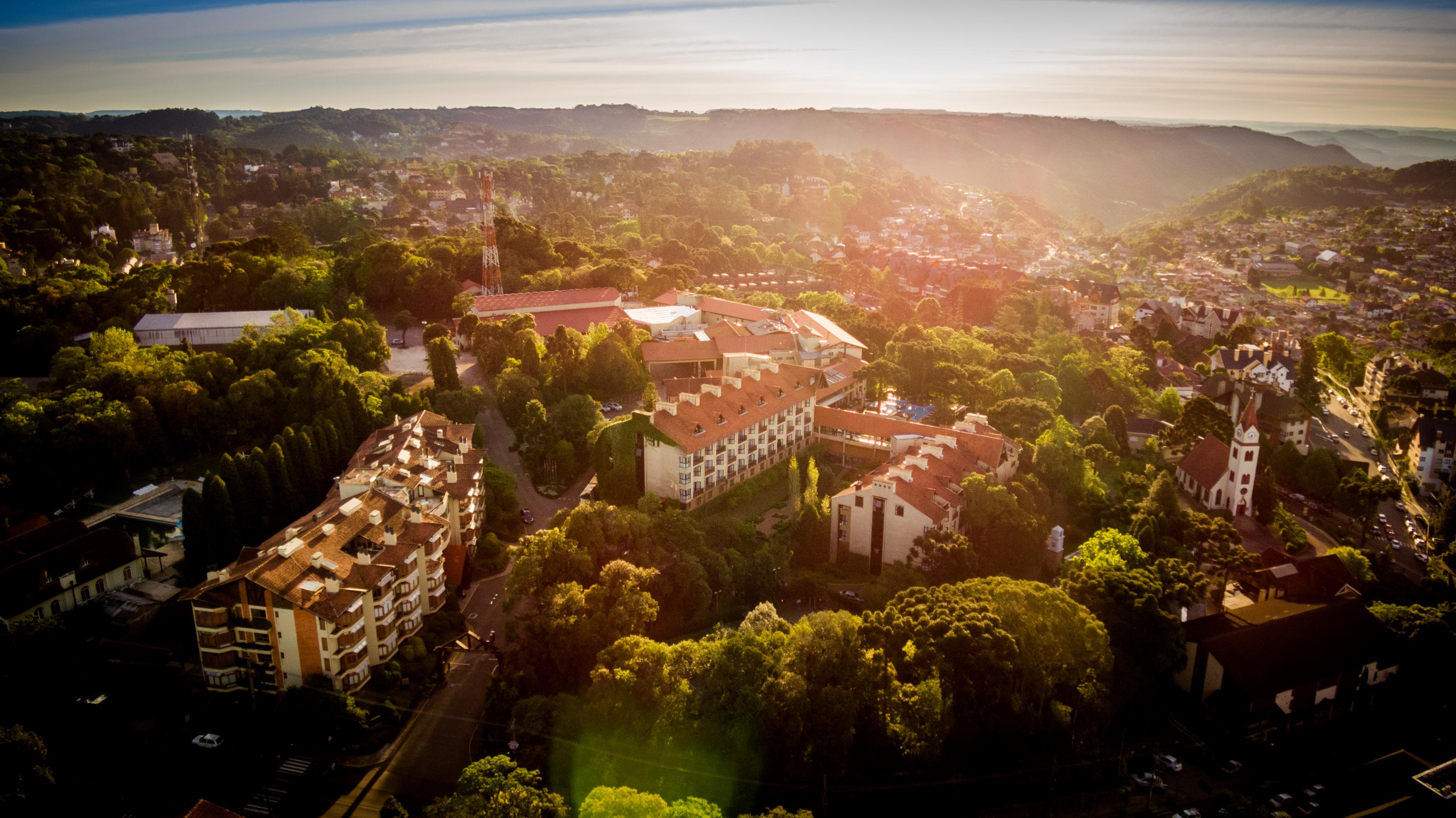 Wish Serrano Resort Gramado Exterior foto Aerial view of the campus